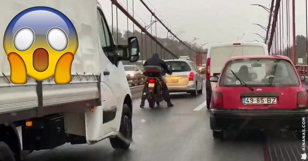 LINDO: condutores ajudam mota a passar a PONTE 25 DE ABRIL